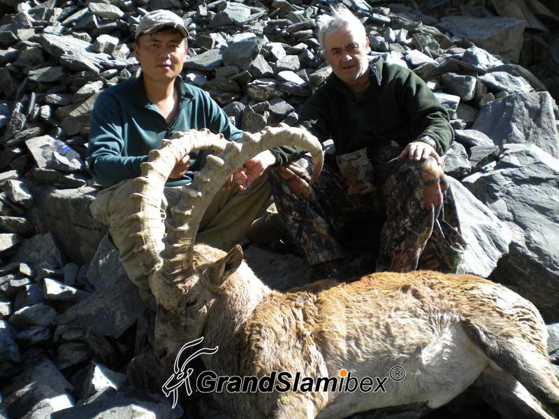 Gobi-Ibex-Hunting-in-Mongolia - S2 (1)